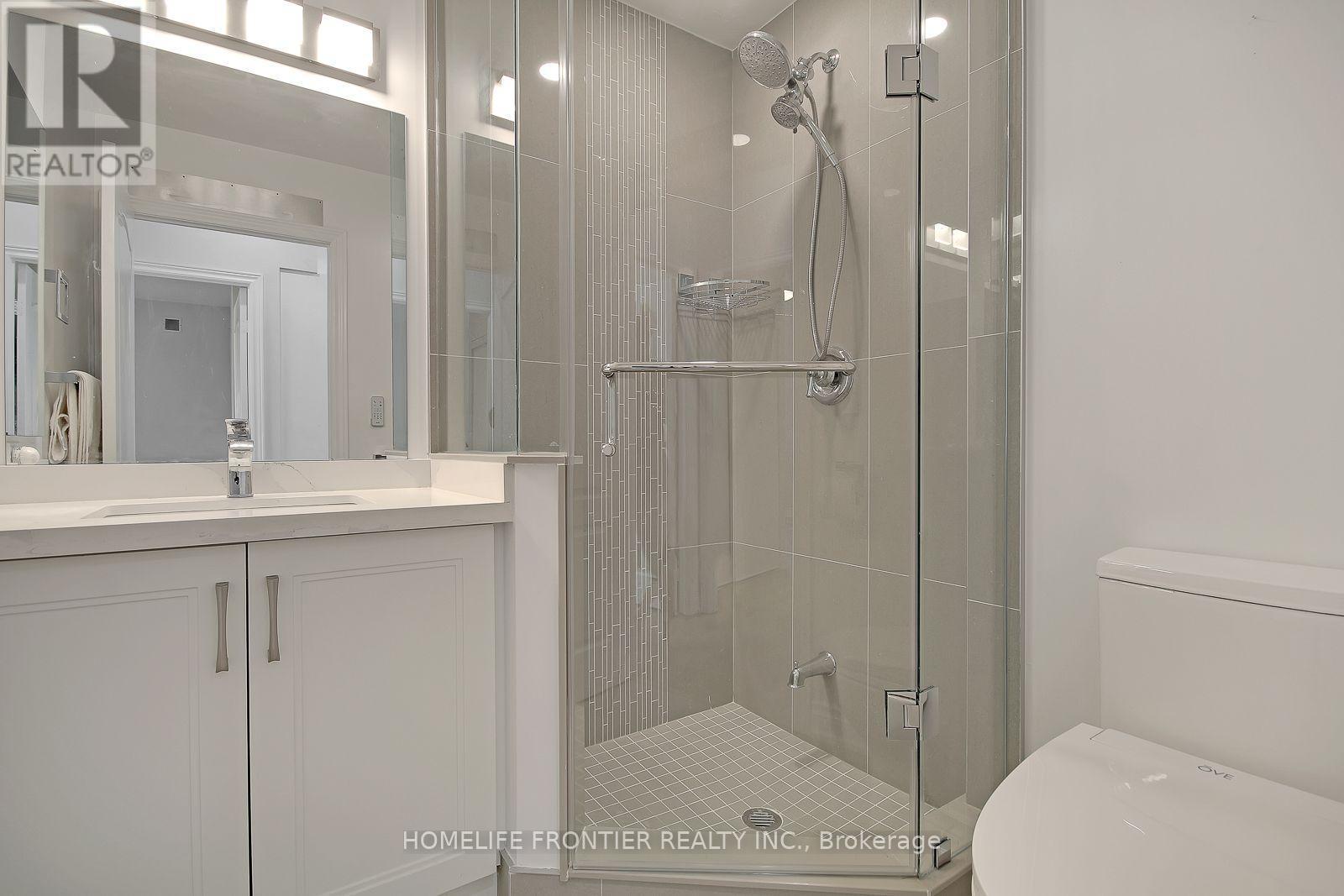 Ph12 - 88 Grandview Way, Toronto, ON - Indoor Photo Showing Bathroom