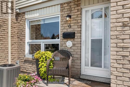 6 - 6767 THOROLD STONE ROAD  Niagara Falls (Stamford), ON L2J 3W9