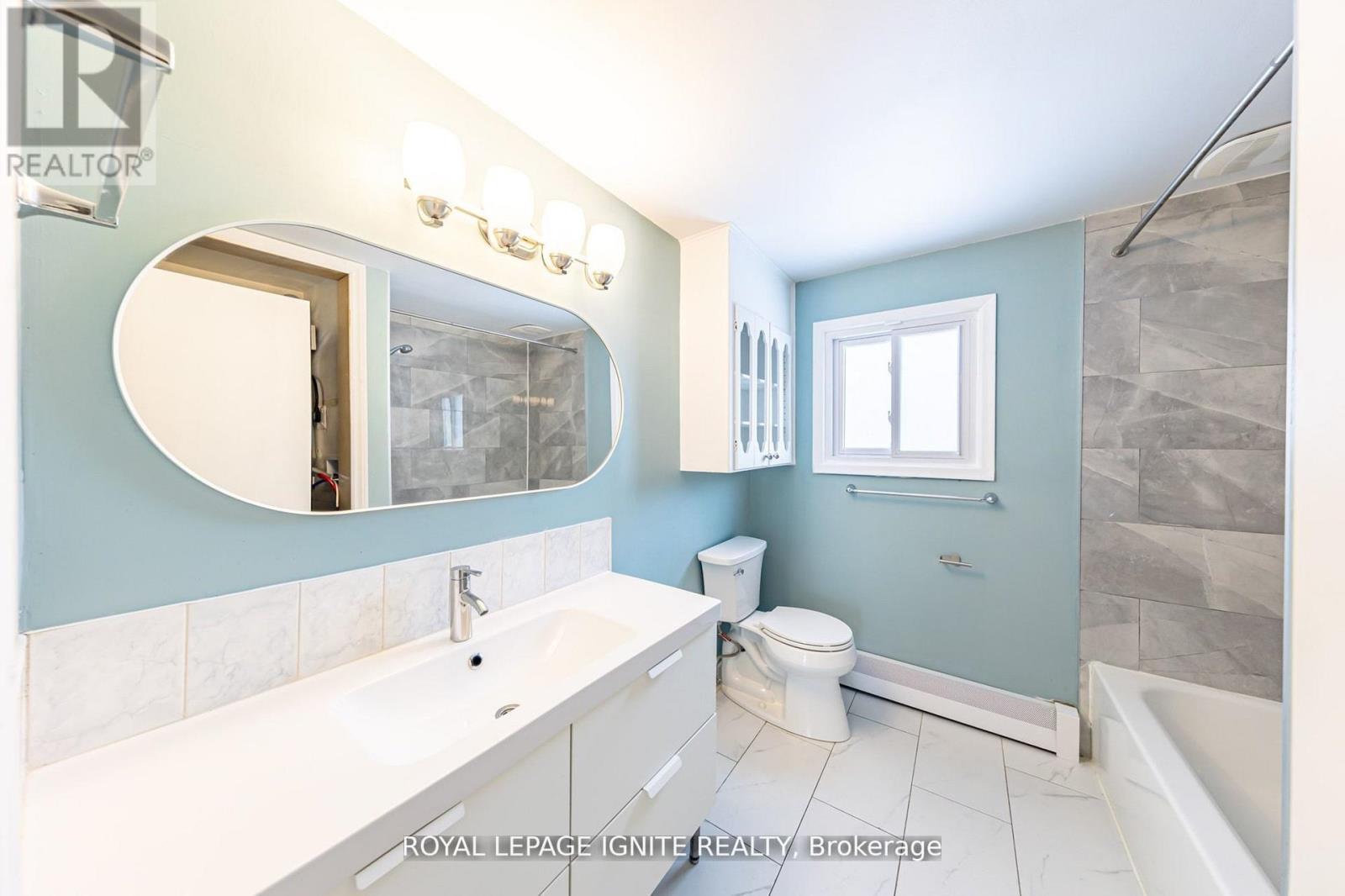 Main - 83 Deep Dene Drive, Toronto, ON - Indoor Photo Showing Bathroom