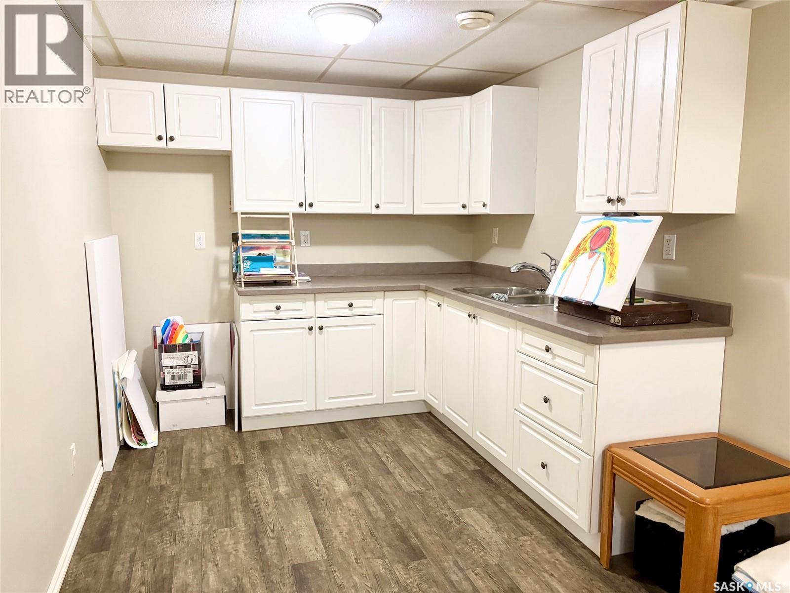 75 Agricultural Avenue, Yorkton, SK - Indoor Photo Showing Kitchen With Double Sink