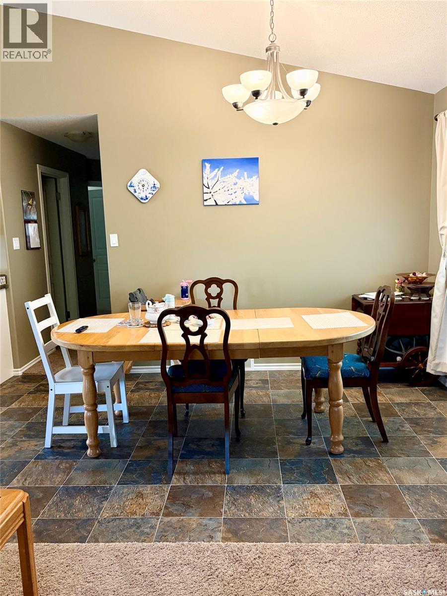 75 Agricultural Avenue, Yorkton, SK - Indoor Photo Showing Dining Room