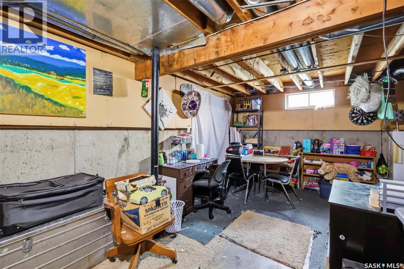 A & B 414 Gardiner Place, Saskatoon, SK - Indoor Photo Showing Basement