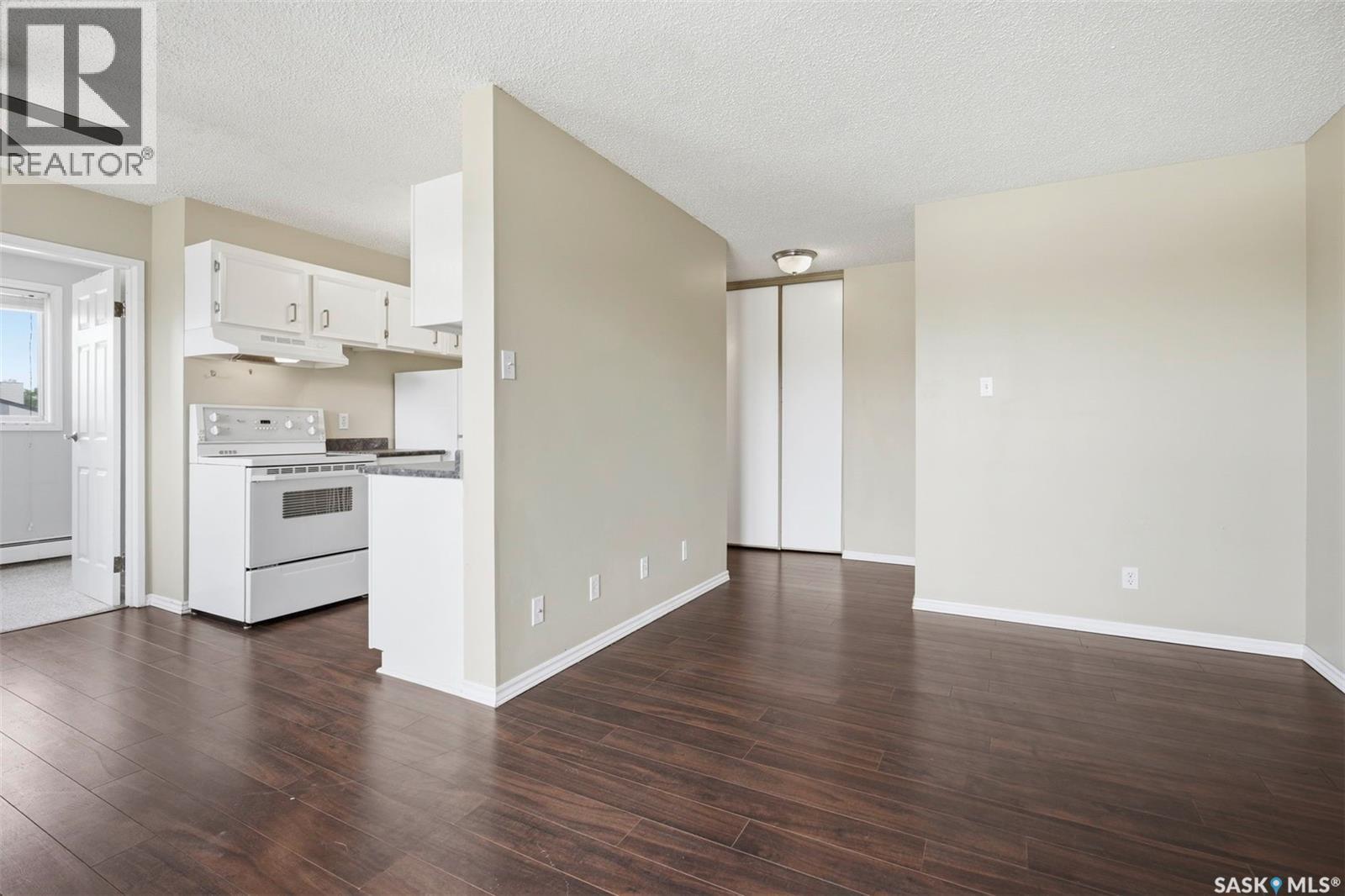 308 203 Tait Place, Saskatoon, SK - Indoor Photo Showing Kitchen