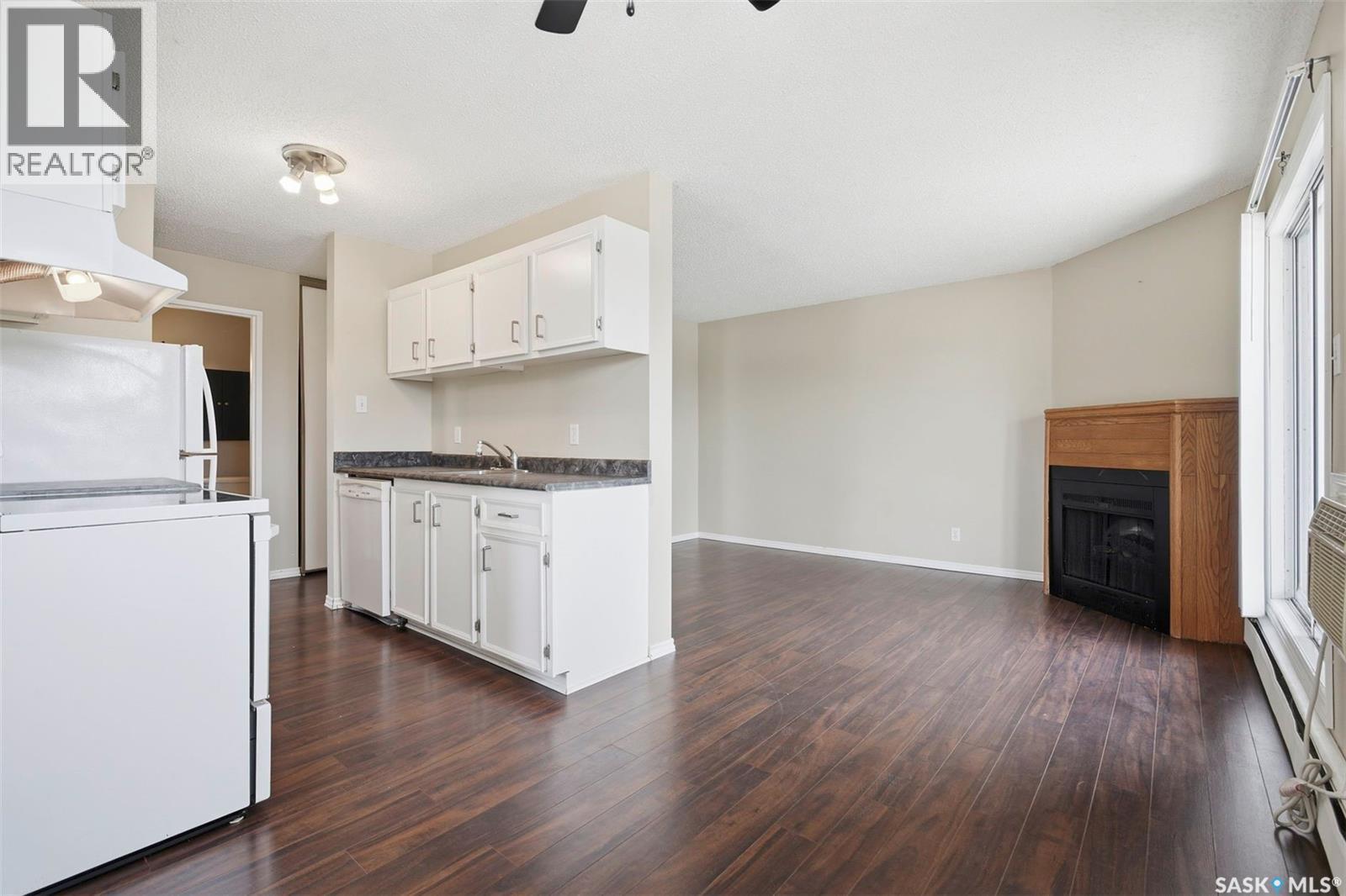 308 203 Tait Place, Saskatoon, SK - Indoor Photo Showing Kitchen