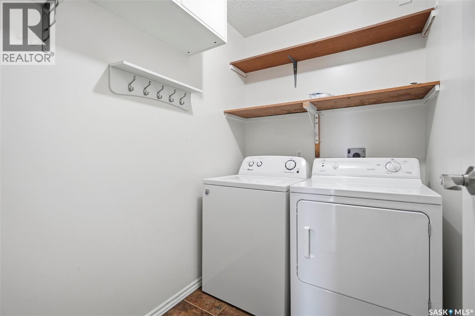 308 203 Tait Place, Saskatoon, SK - Indoor Photo Showing Laundry Room