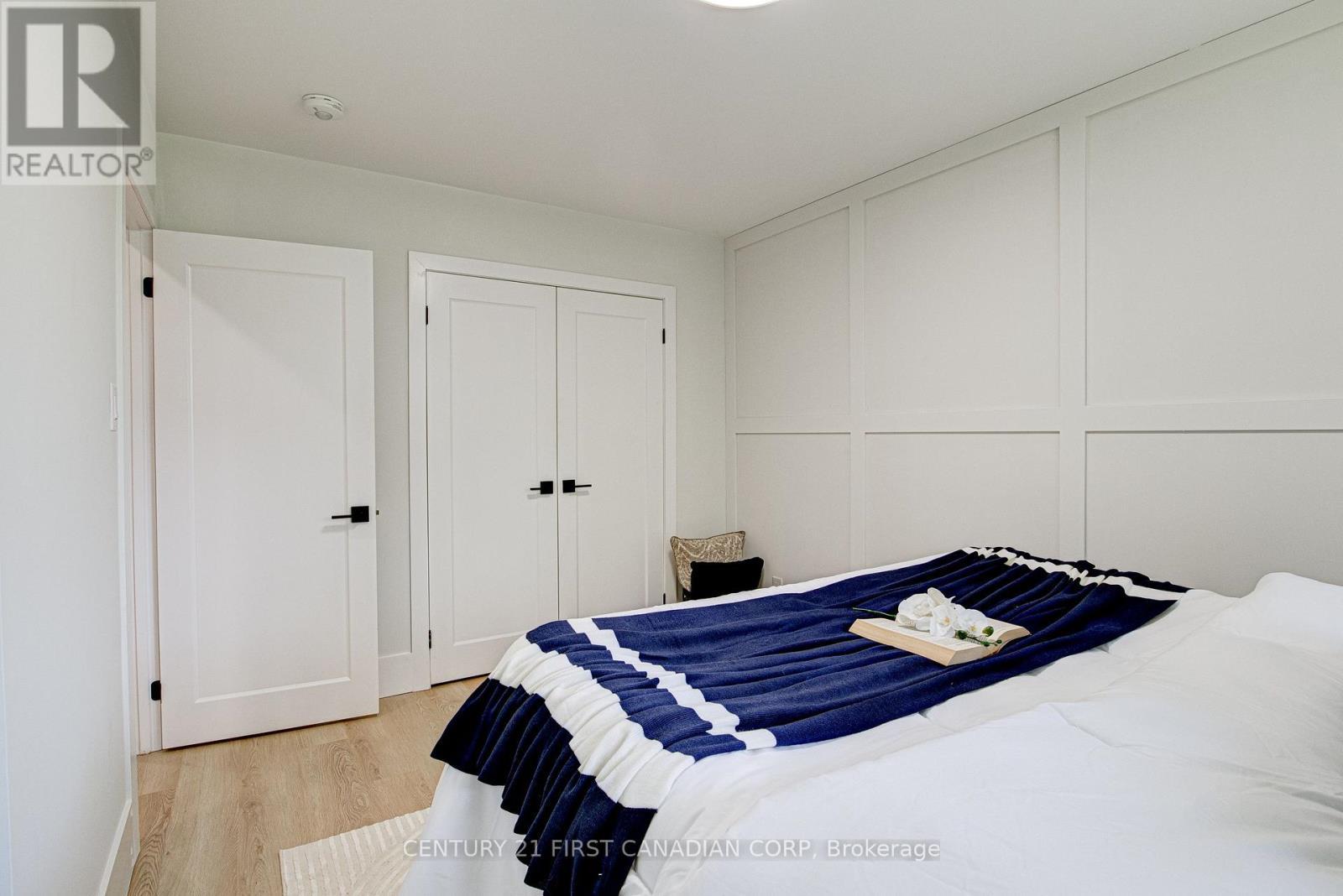 189 Eighth Avenue, Kitchener, ON - Indoor Photo Showing Bedroom