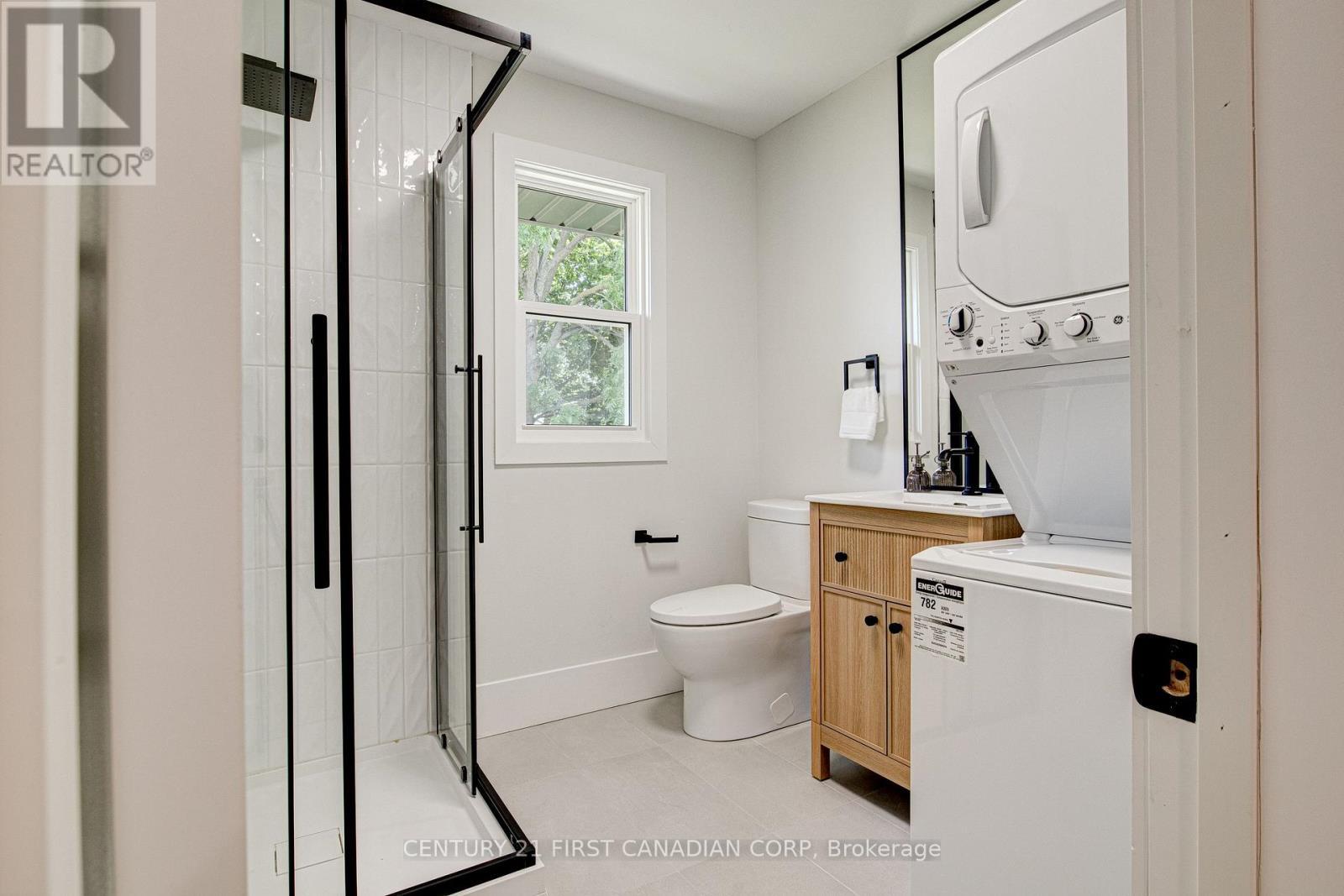 189 Eighth Avenue, Kitchener, ON - Indoor
