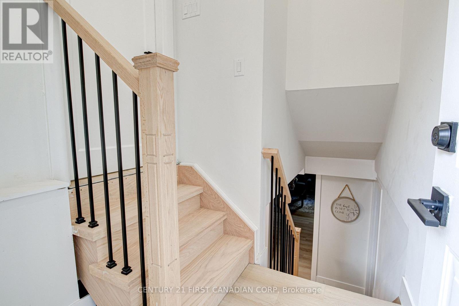 189 Eighth Avenue, Kitchener, ON - Indoor Photo Showing Other Room