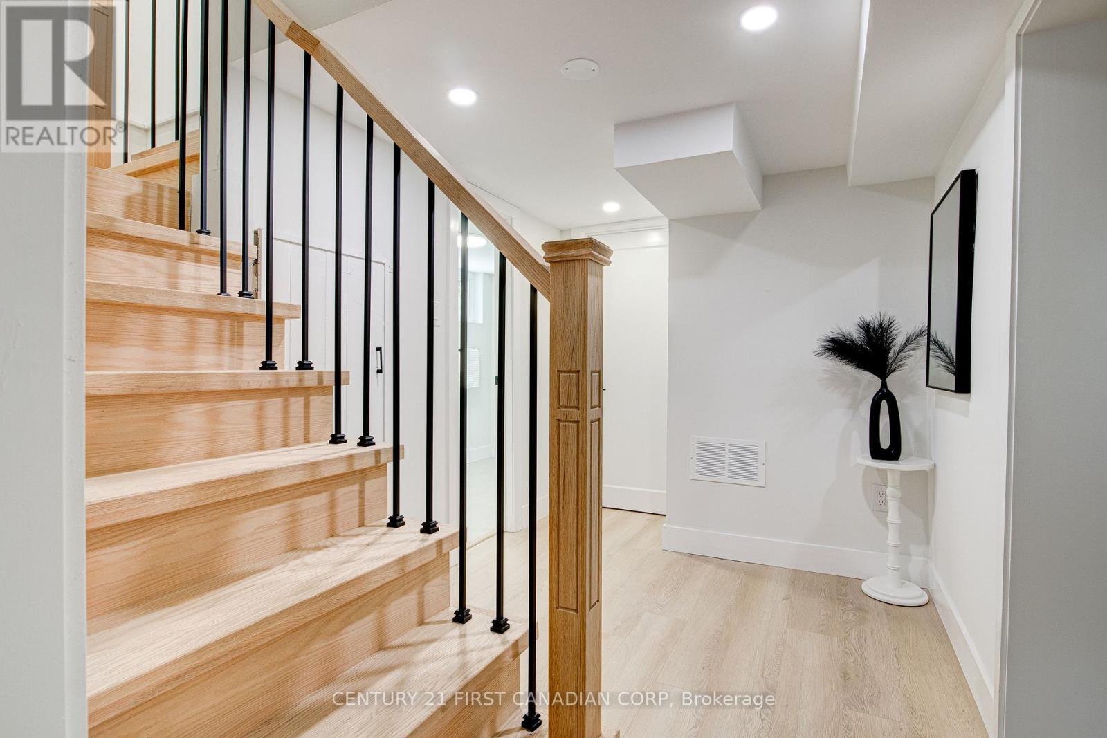 189 Eighth Avenue, Kitchener, ON - Indoor Photo Showing Other Room