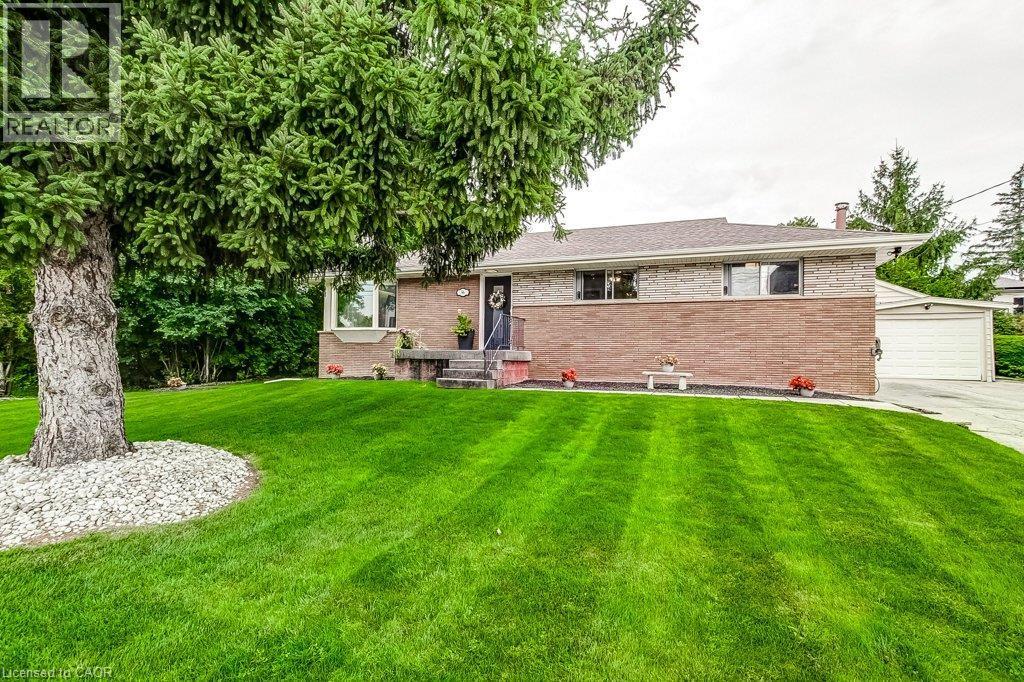 56 Barton Street, Waterdown, ON