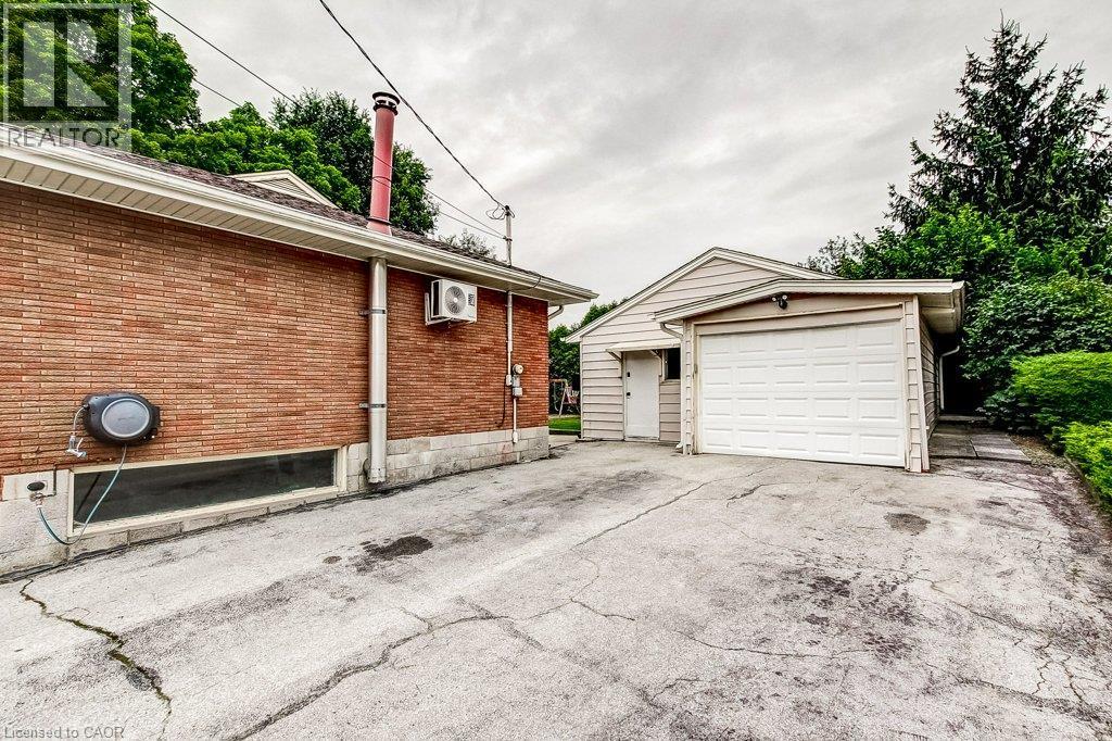 56 Barton Street, Waterdown, ON