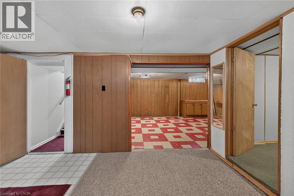 70 Bishopsgate Avenue, Hamilton, ON - Indoor Photo Showing Other Room