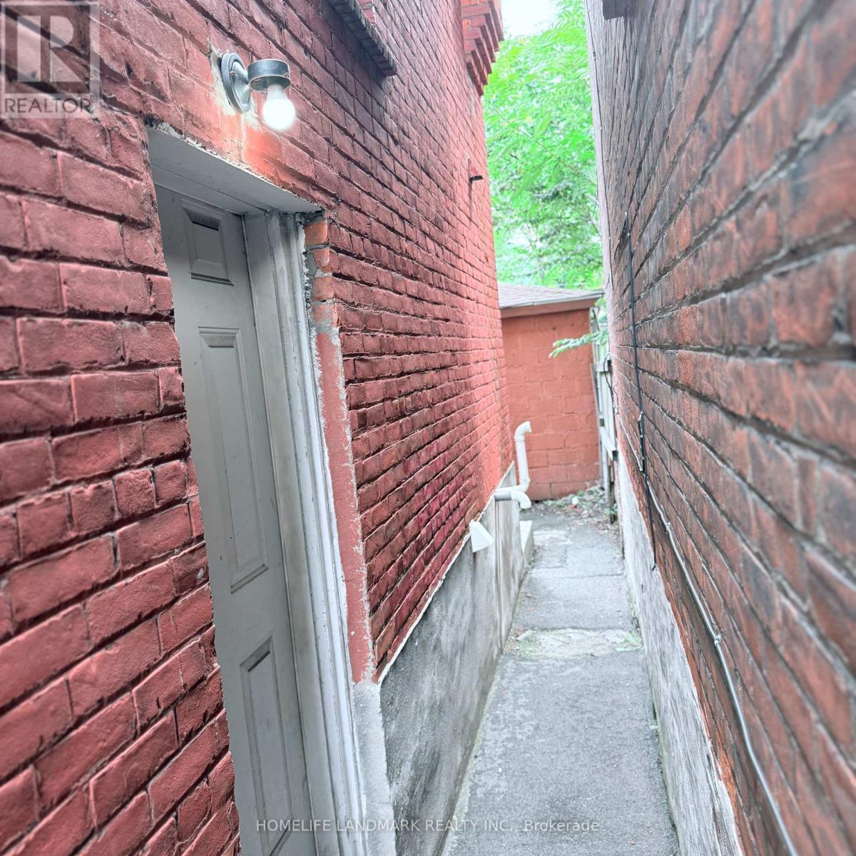 336 King William Street, Hamilton, ON - Outdoor