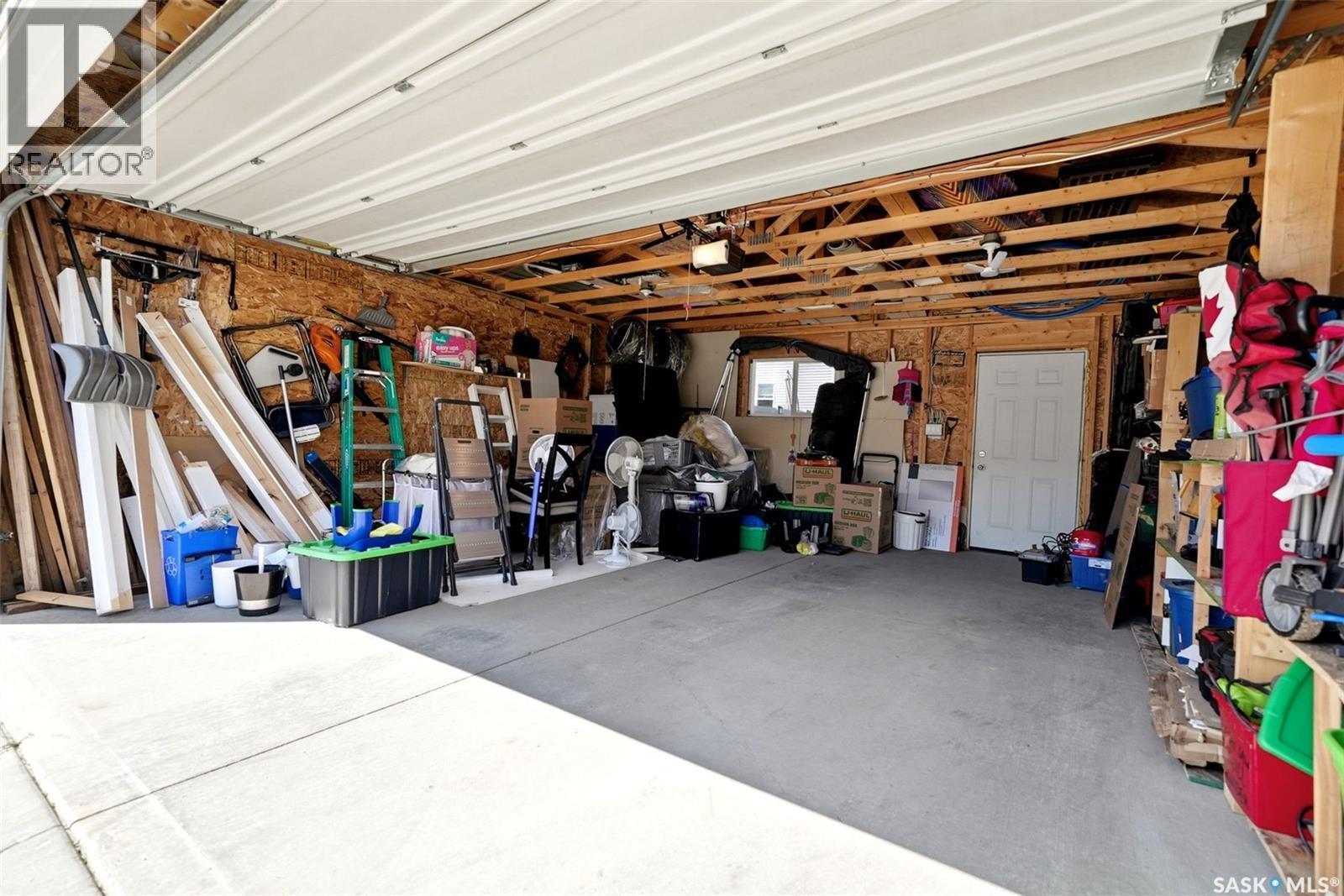 3409 Green Jade Lane, Regina, SK - Indoor Photo Showing Garage