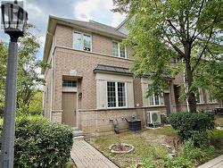 72 - 23 OBSERVATORY LANE Richmond Hill, ON L4C 0M7