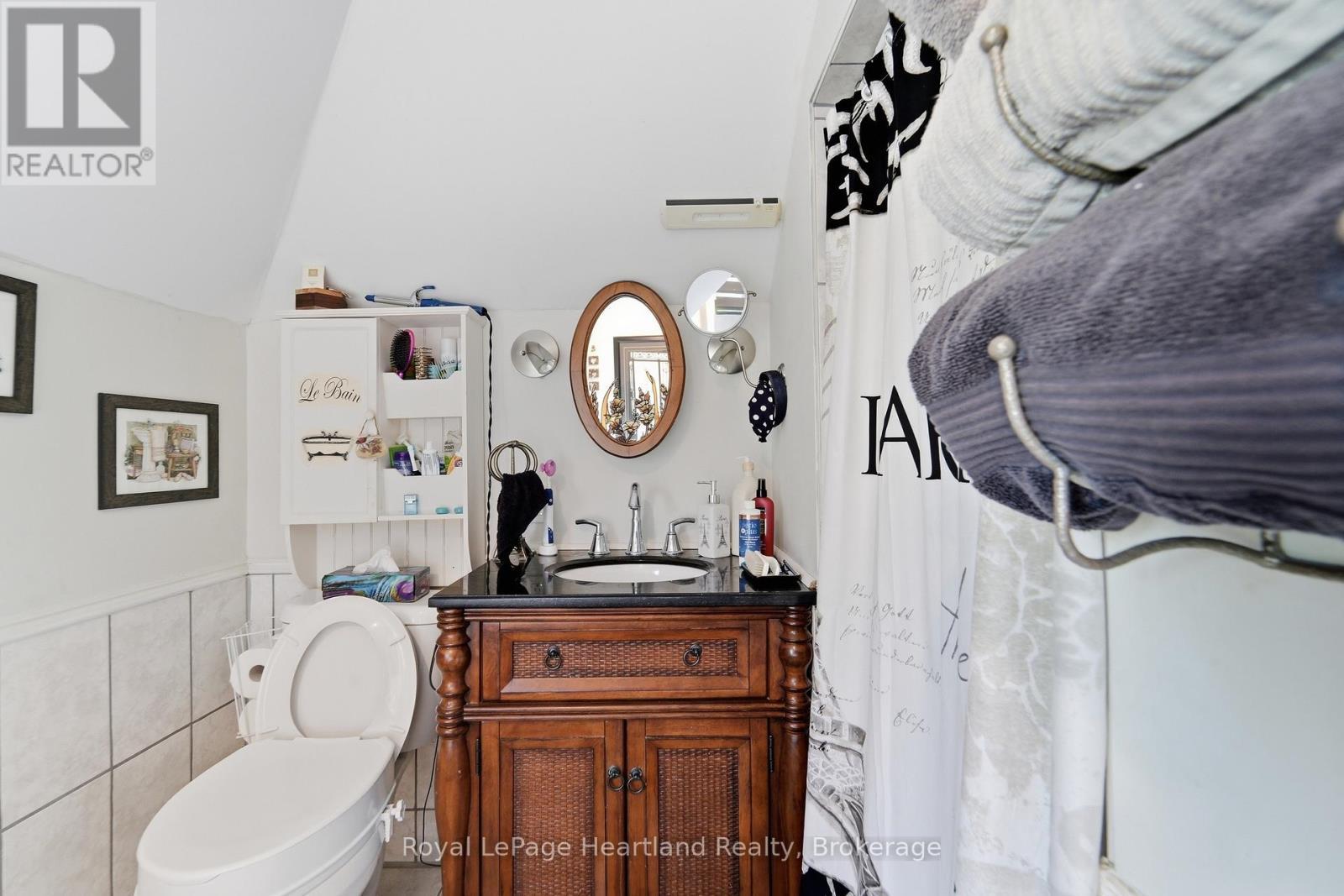 187 Cameron Street, Goderich (Goderich (Town)), ON - Indoor Photo Showing Bathroom