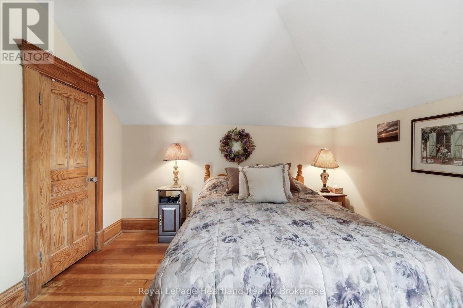 187 Cameron Street, Goderich (Goderich (Town)), ON - Indoor Photo Showing Bedroom