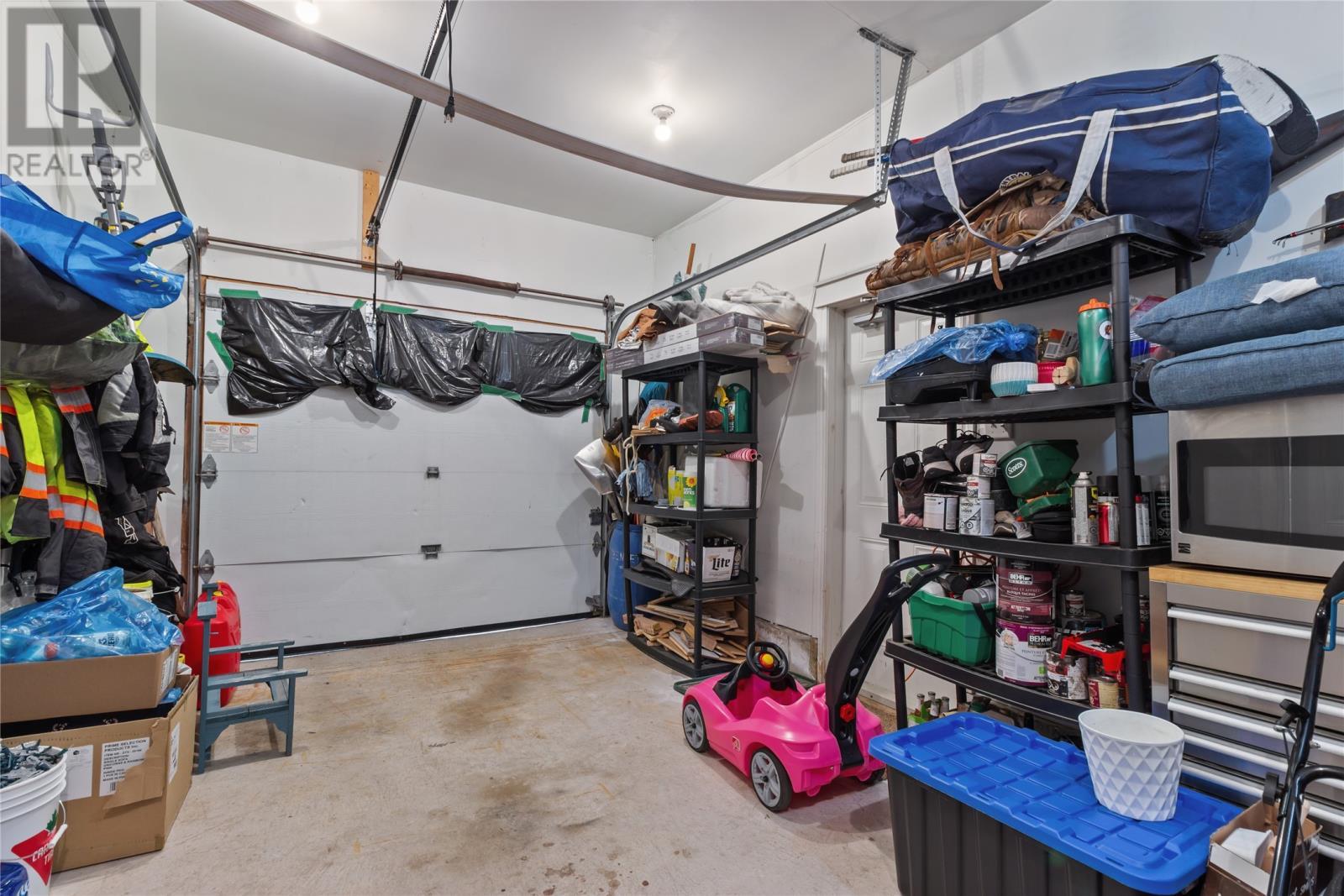 20 Gil Eannes Drive, St. John'S, NL - Indoor Photo Showing Garage