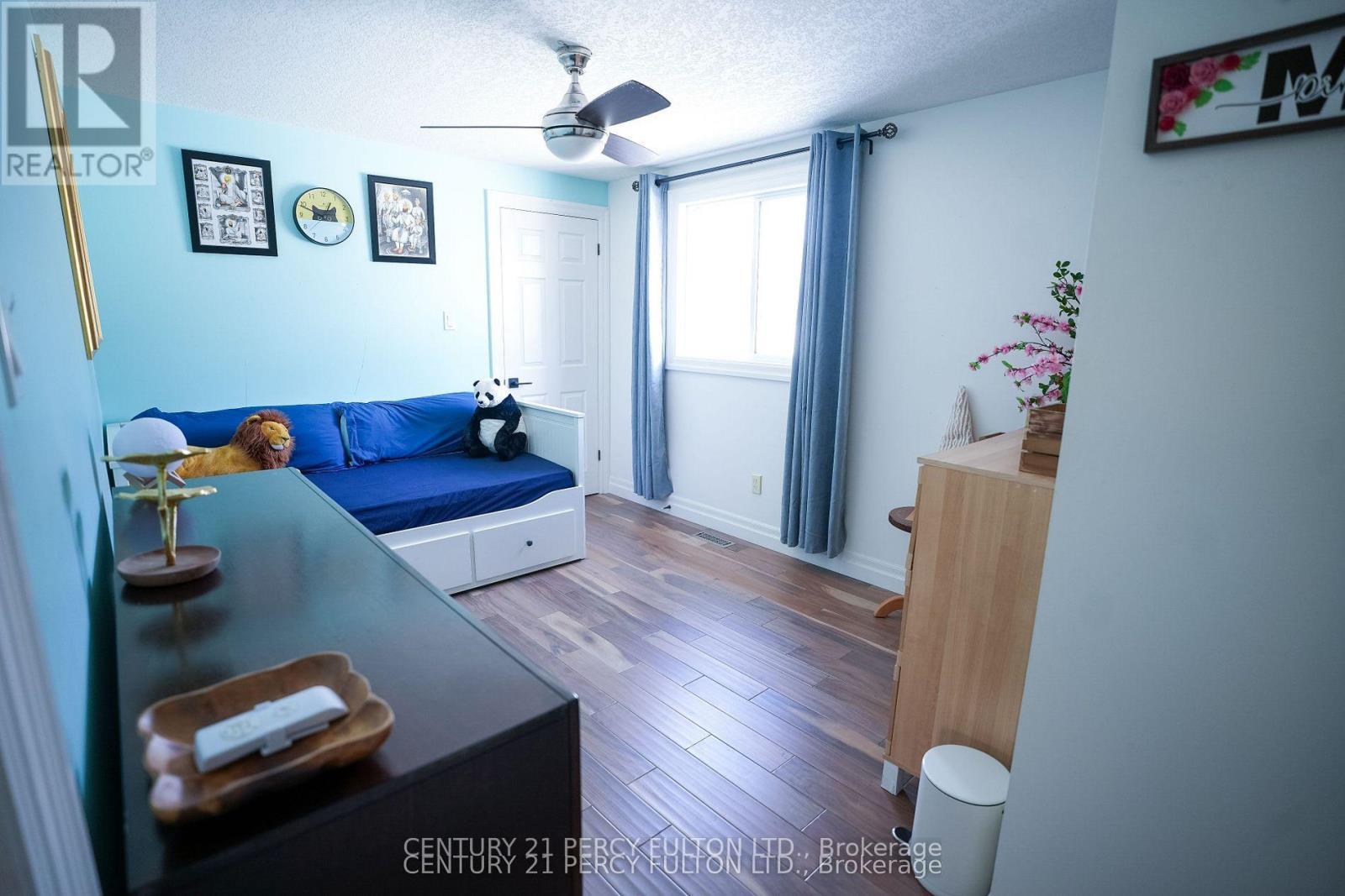 Second Bedroom - Fits Queen Bed - 333 Rosette Drive, Waterloo, ON - Indoor