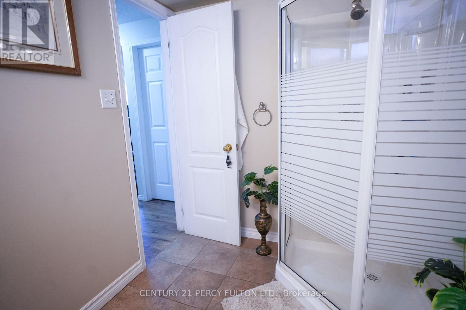3 piece bathroom Lower level - 333 Rosette Drive, Waterloo, ON -