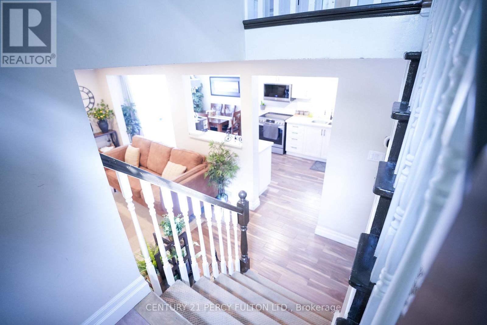 333 Rosette Drive, Waterloo, ON - Indoor Photo Showing Other Room