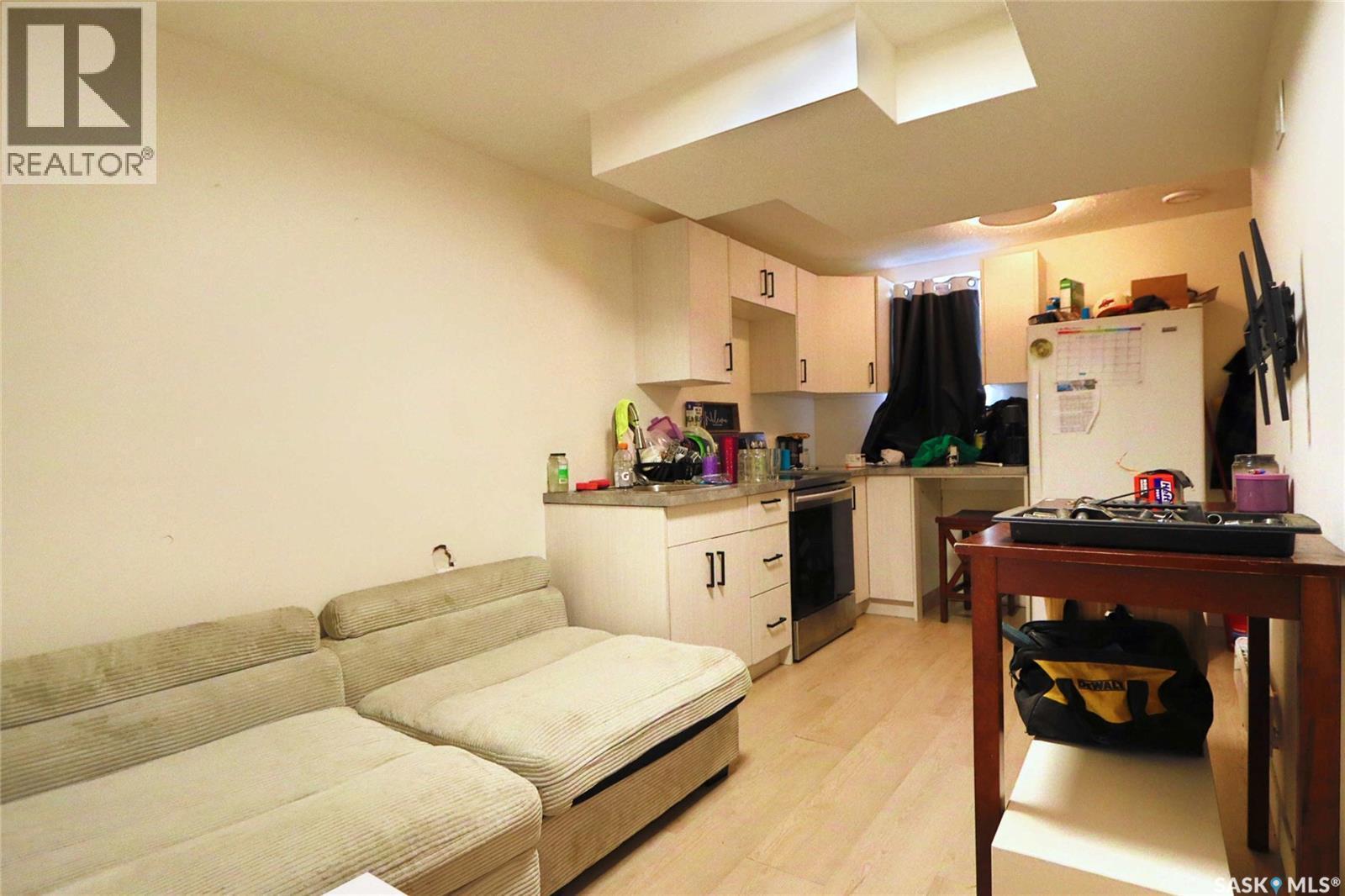 A&B 1750 Wallace Street, Regina, SK - Indoor