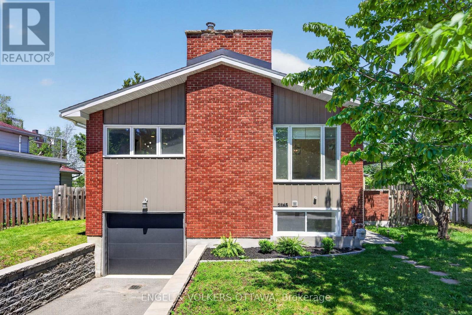 2265 Samuel Drive, Ottawa, ON - Outdoor With Exterior