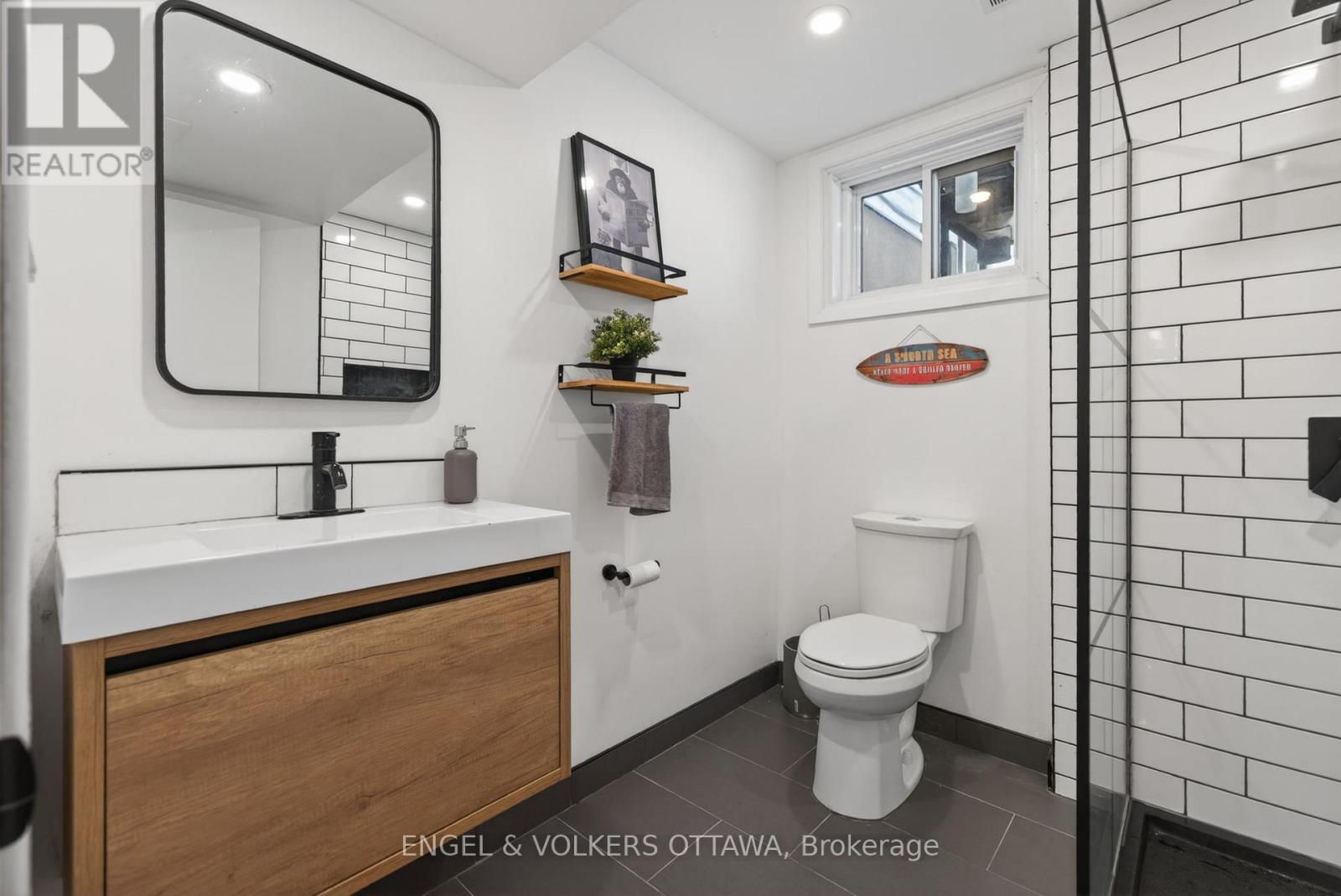 2265 Samuel Drive, Ottawa, ON - Indoor Photo Showing Bathroom