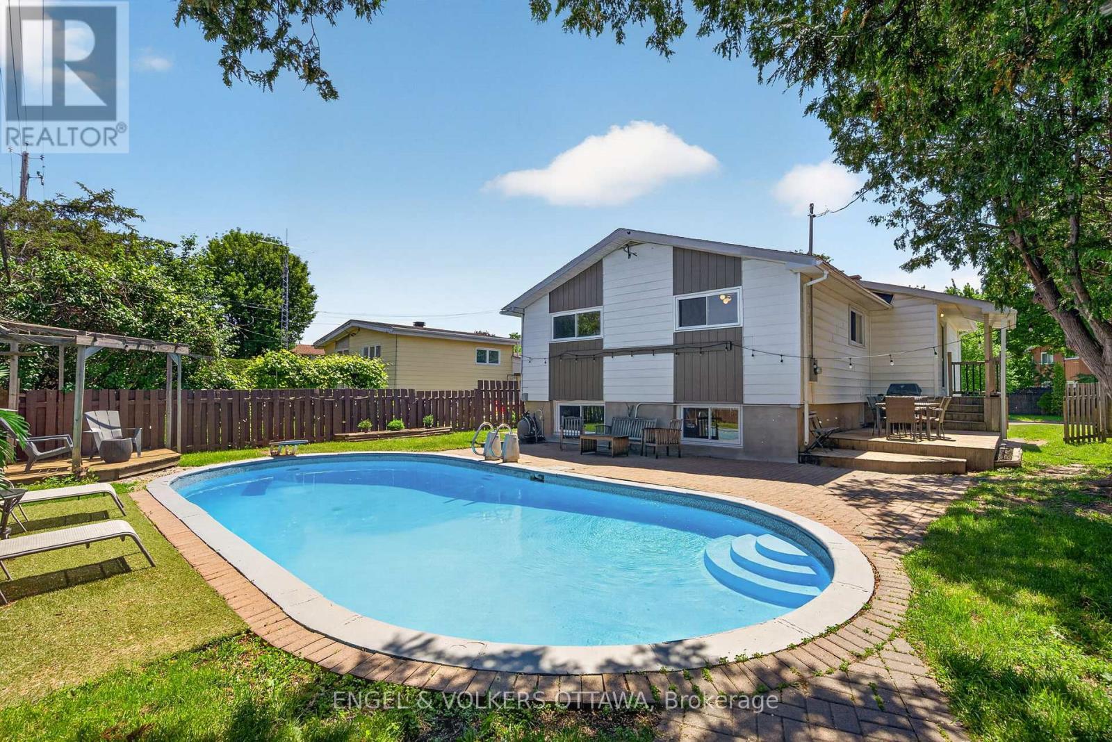 2265 Samuel Drive, Ottawa, ON - Outdoor With Above Ground Pool With Backyard