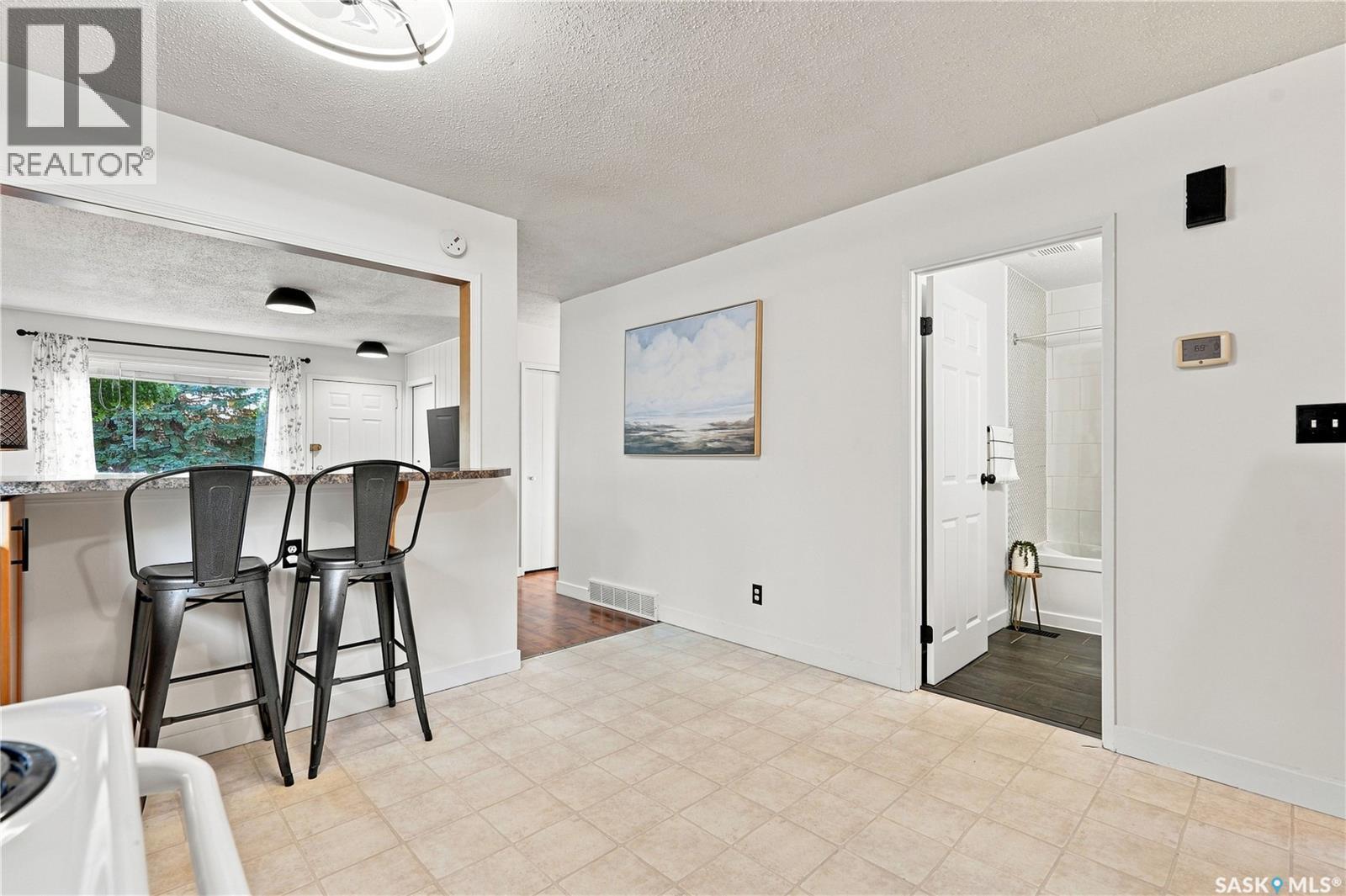 1605 Central Avenue, Saskatoon, SK - Indoor Photo Showing Other Room