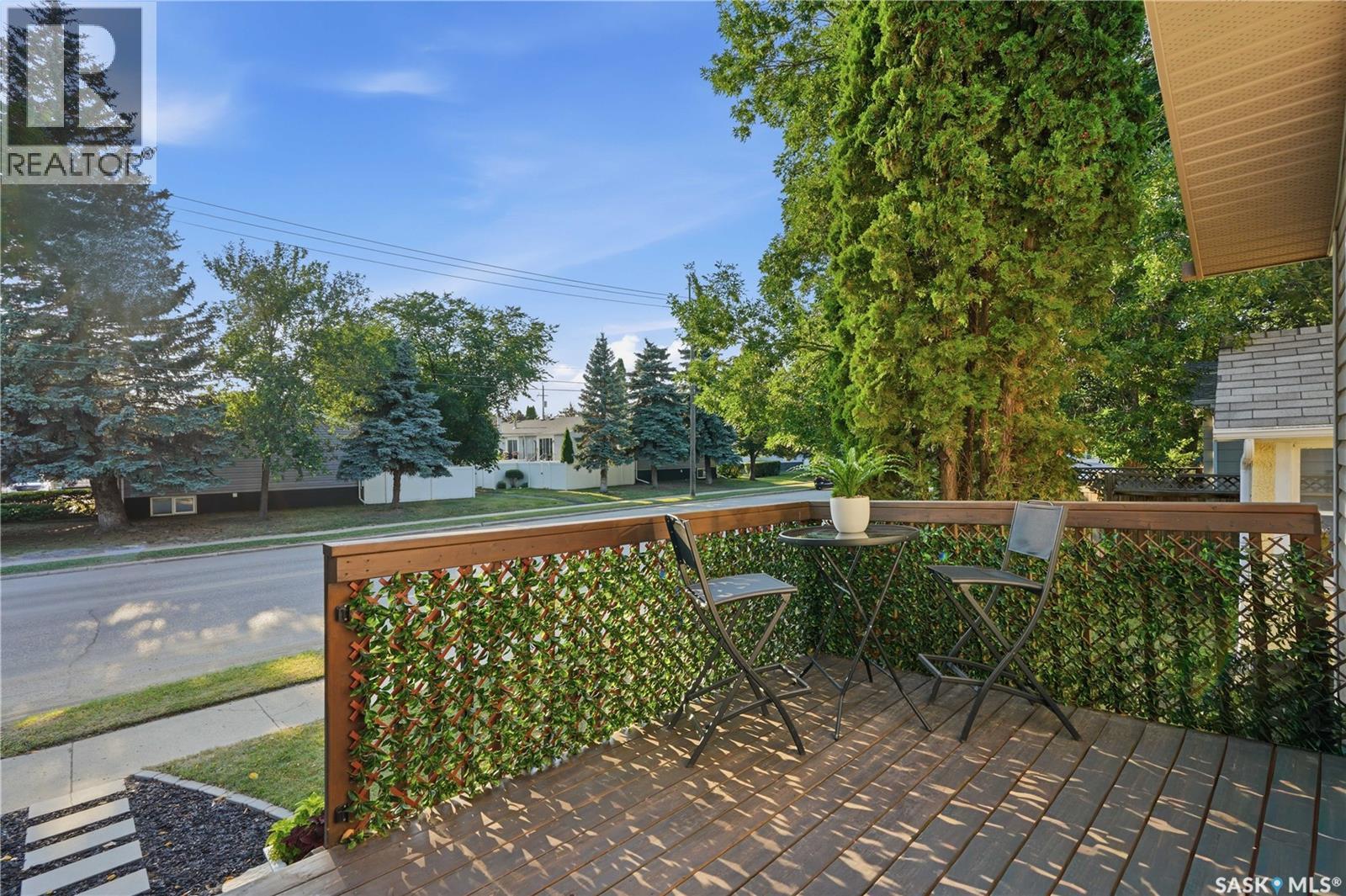 1605 Central Avenue, Saskatoon, SK - Outdoor