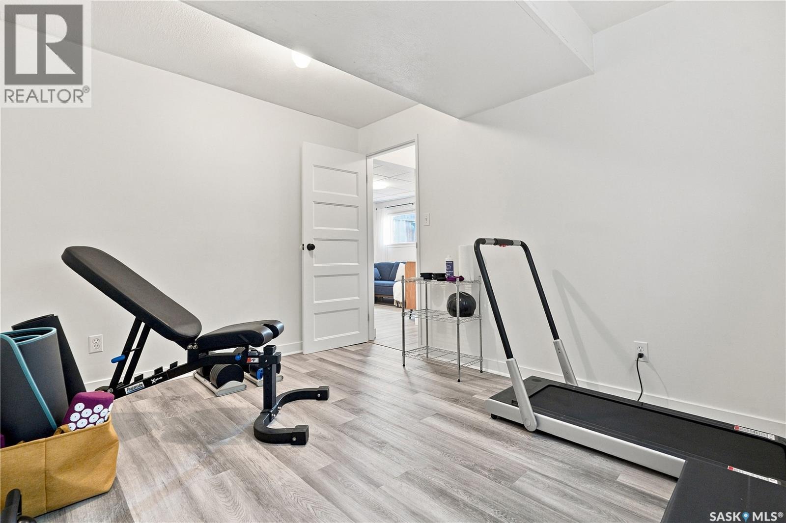 1605 Central Avenue, Saskatoon, SK - Indoor Photo Showing Gym Room