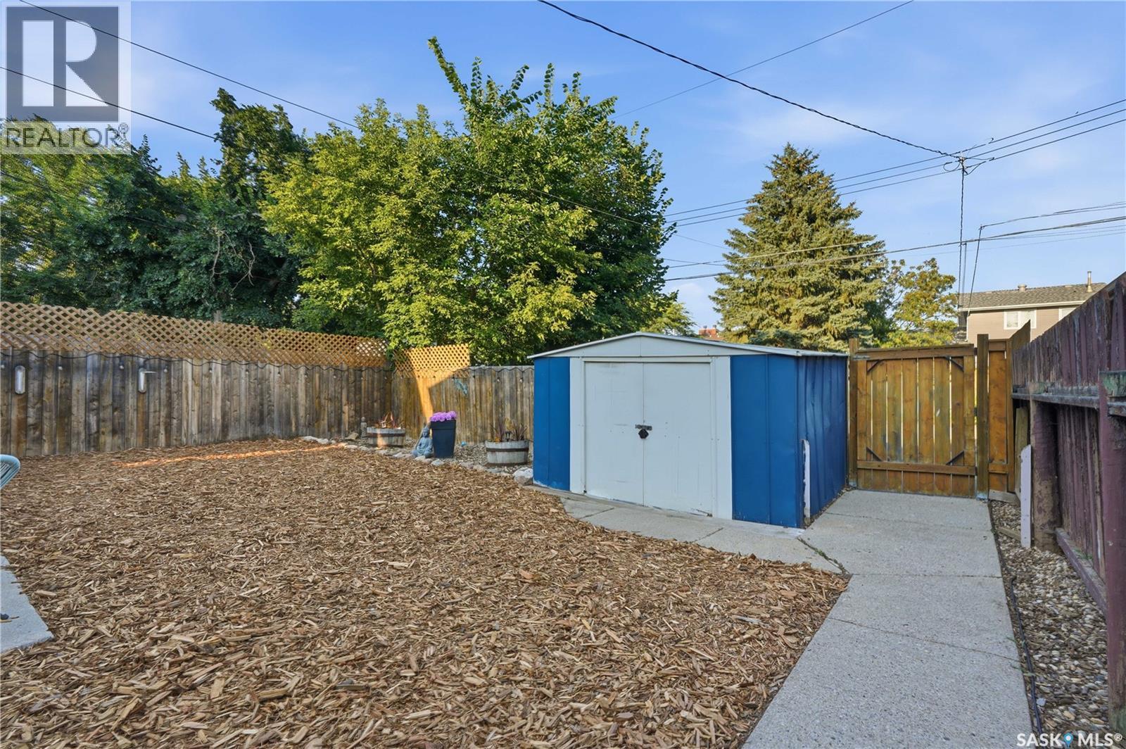 1605 Central Avenue, Saskatoon, SK - Outdoor