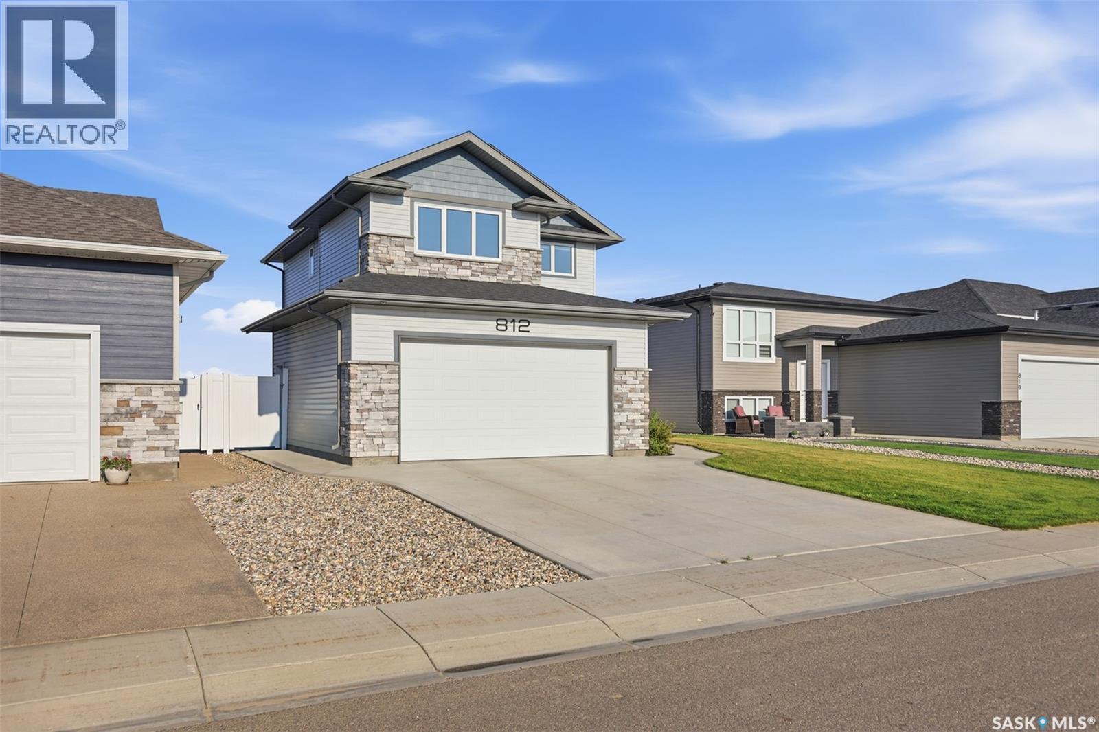 812 1St Avenue N, Warman, SK - Outdoor