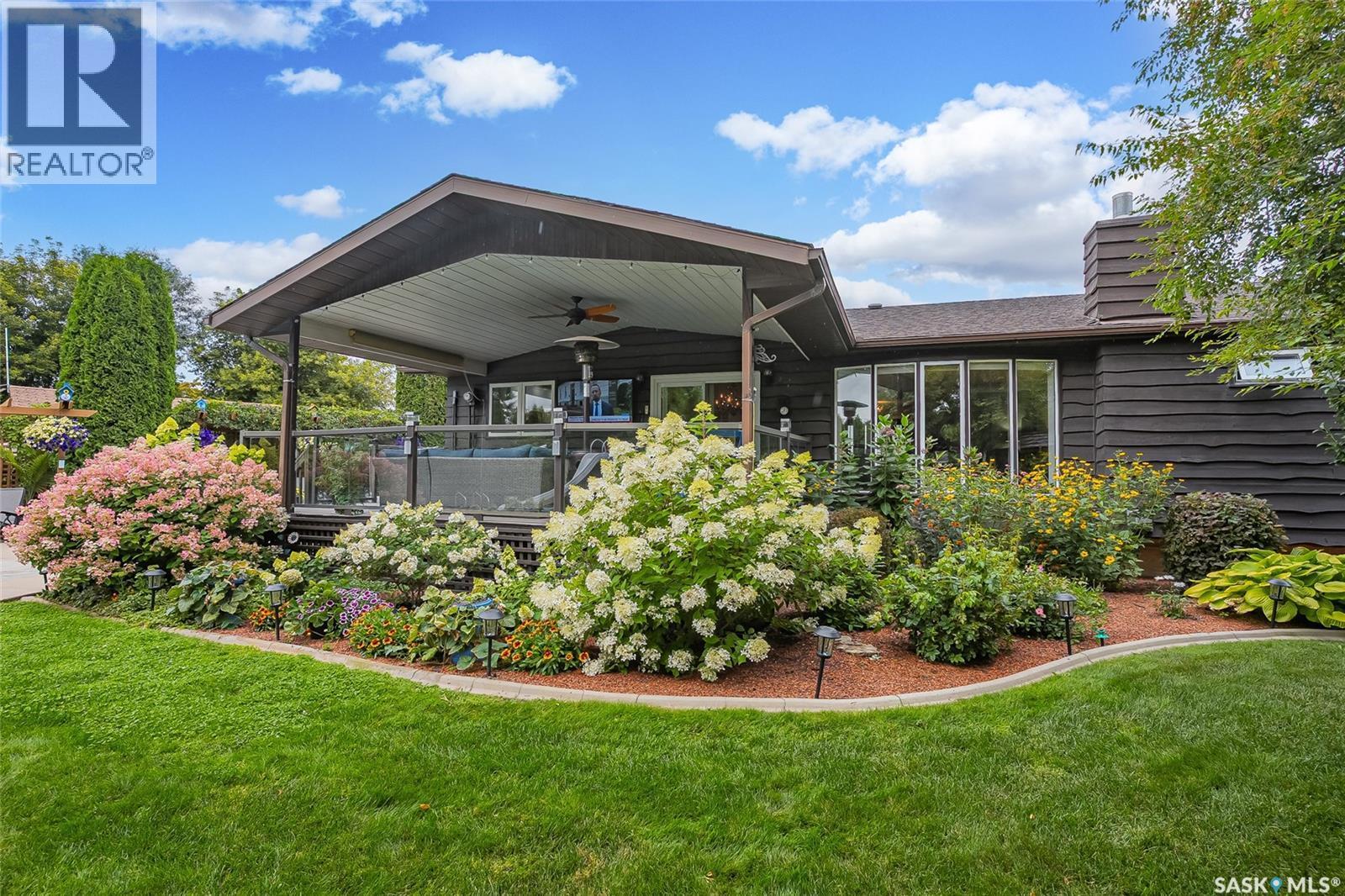 223 Egnatoff Crescent, Saskatoon, SK - Outdoor