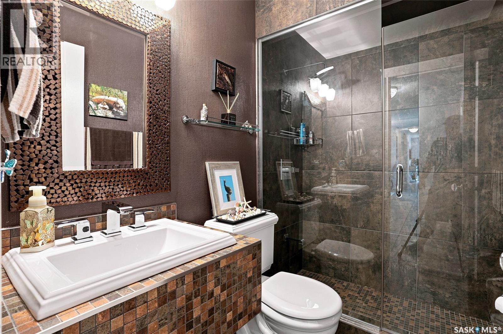 223 Egnatoff Crescent, Saskatoon, SK - Indoor Photo Showing Bathroom