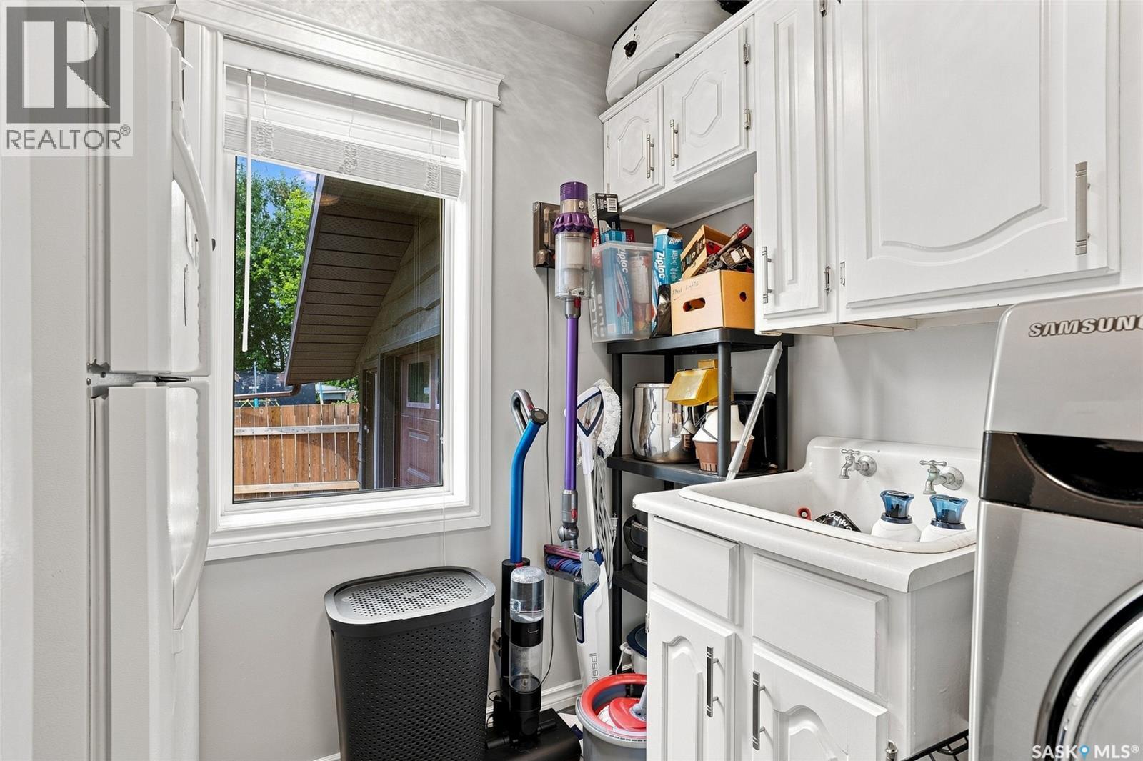 223 Egnatoff Crescent, Saskatoon, SK - Indoor Photo Showing Laundry Room