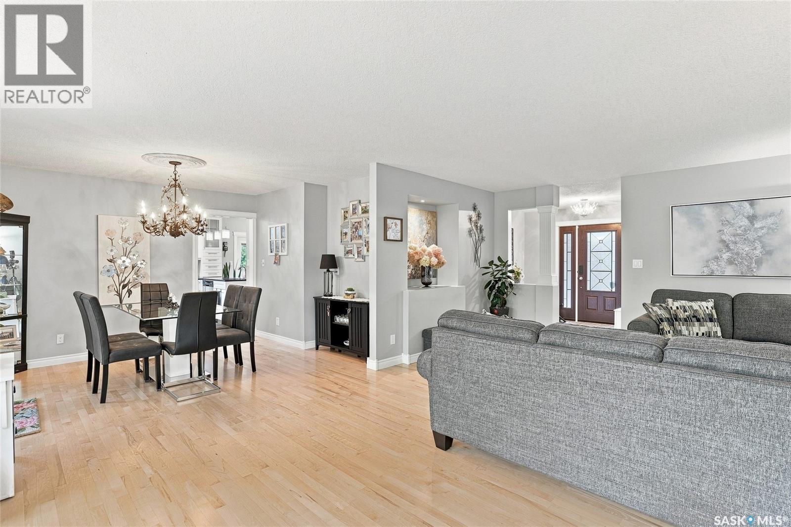 223 Egnatoff Crescent, Saskatoon, SK - Indoor Photo Showing Other Room