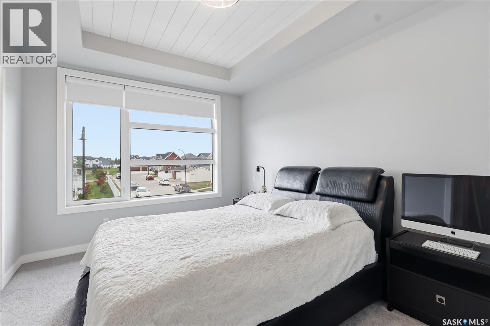 258 Brighton Boulevard, Saskatoon, SK - Indoor Photo Showing Bedroom