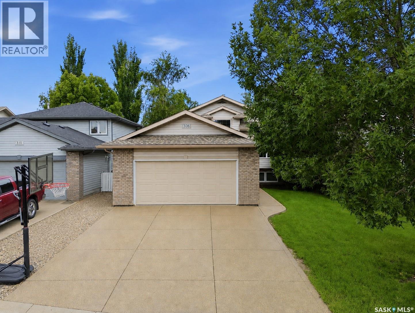 306 Kucey Crescent, Saskatoon, SK - Outdoor