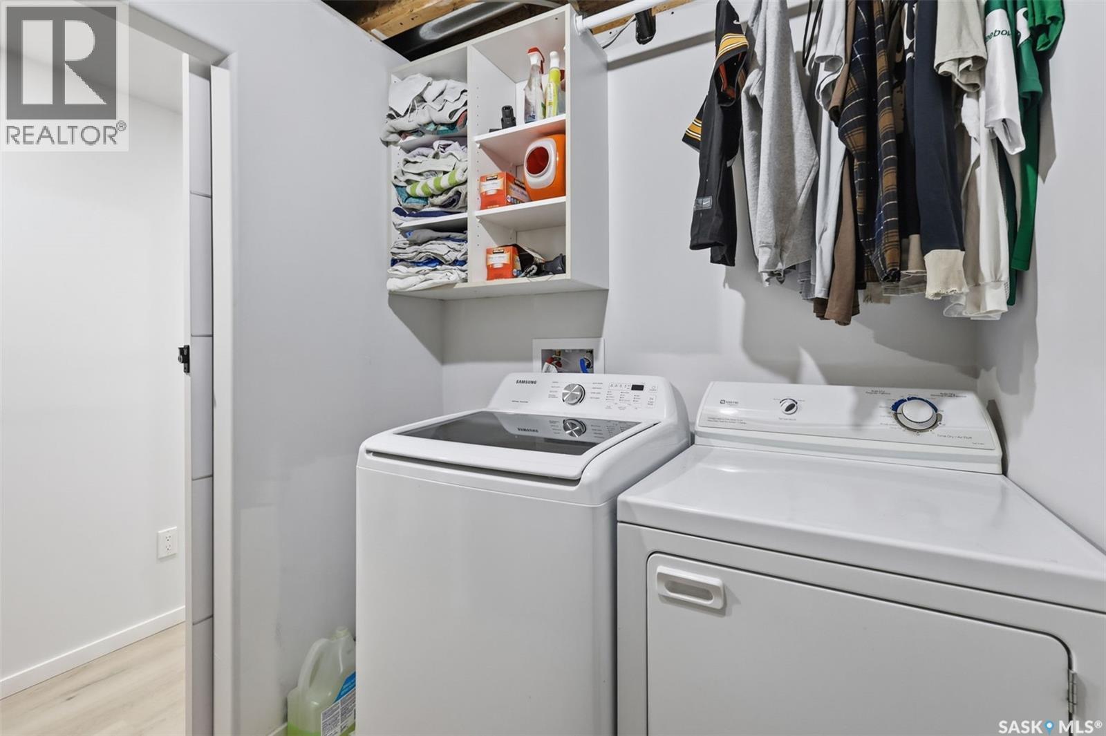 306 Kucey Crescent, Saskatoon, SK - Indoor Photo Showing Laundry Room