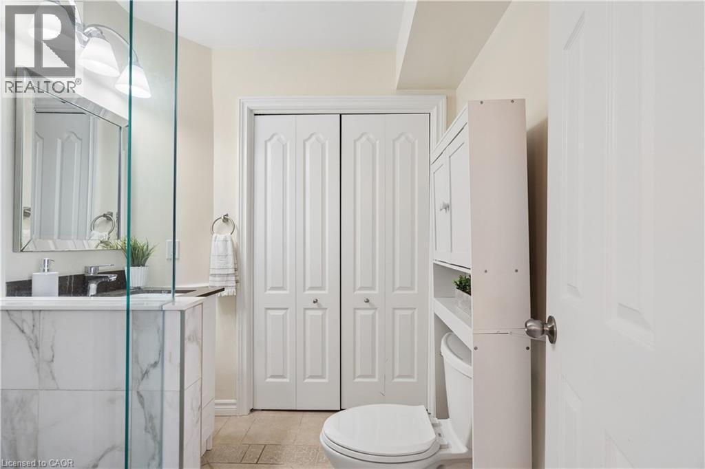 695 Front Road, Pickering, ON - Indoor Photo Showing Bathroom