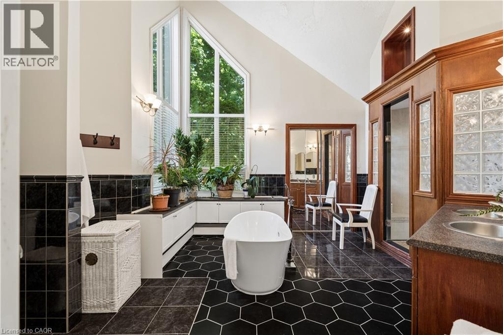 695 Front Road, Pickering, ON - Indoor