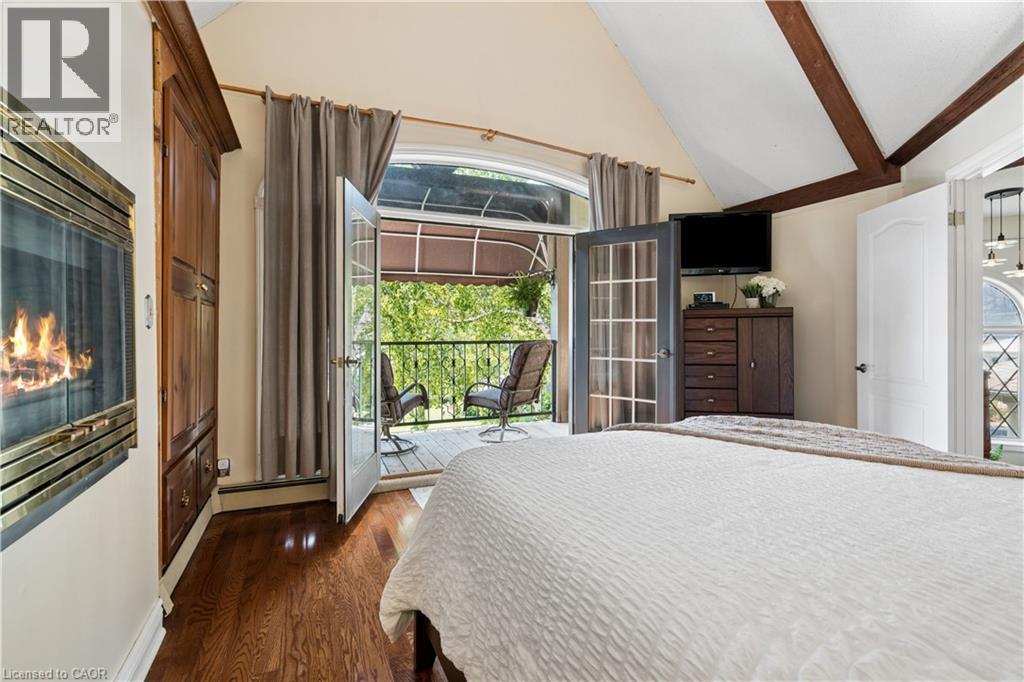 695 Front Road, Pickering, ON - Indoor Photo Showing Bedroom