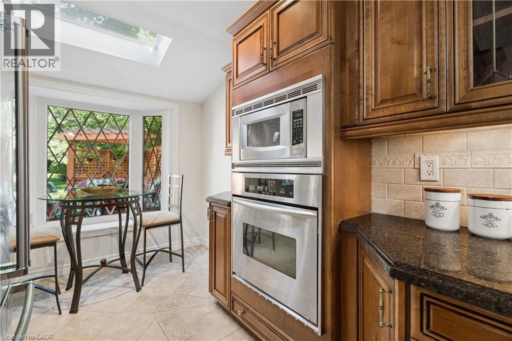 695 Front Road, Pickering, ON - Indoor Photo Showing Kitchen