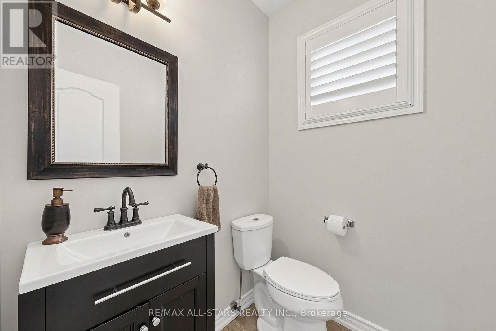 13 Boulderbrook Drive, Toronto, ON - Indoor Photo Showing Bathroom
