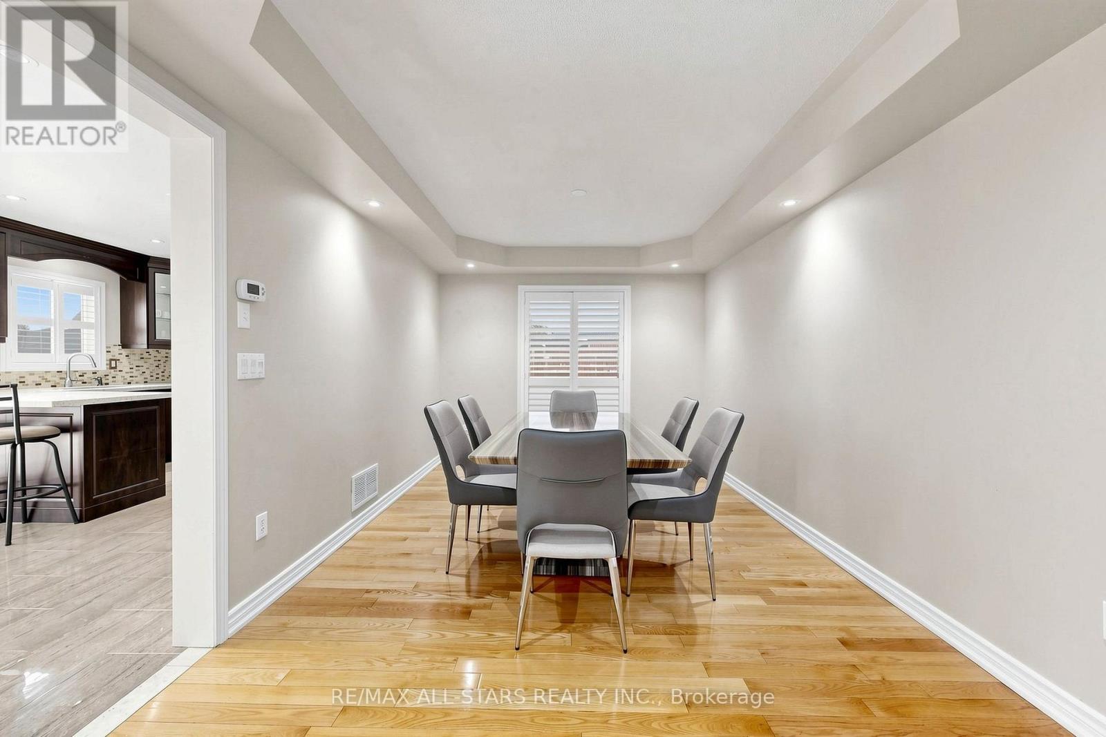 13 Boulderbrook Drive, Toronto, ON - Indoor Photo Showing Dining Room