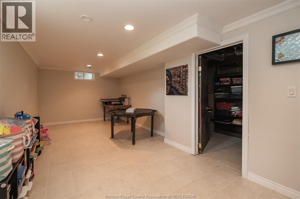 1747 Chornoby Crescent, Tecumseh, ON - Indoor
