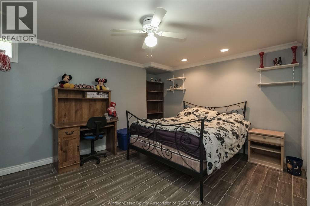 1747 Chornoby Crescent, Tecumseh, ON - Indoor Photo Showing Bedroom