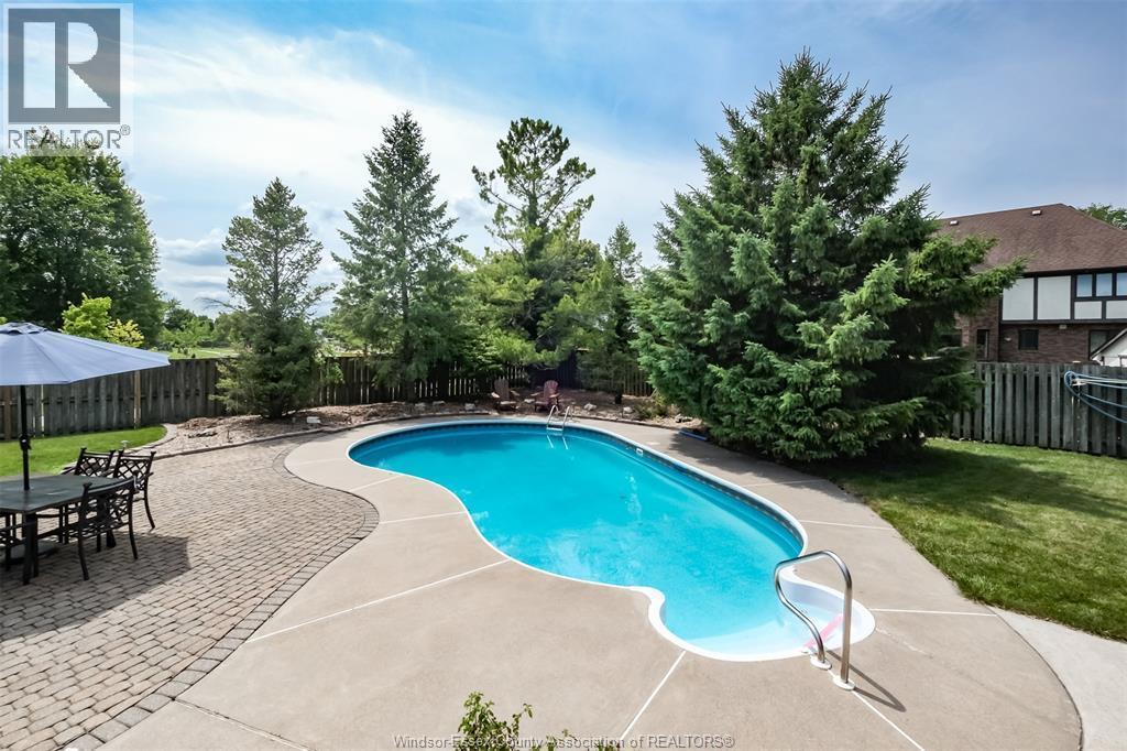 1747 Chornoby Crescent, Tecumseh, ON - Outdoor With In Ground Pool With Backyard